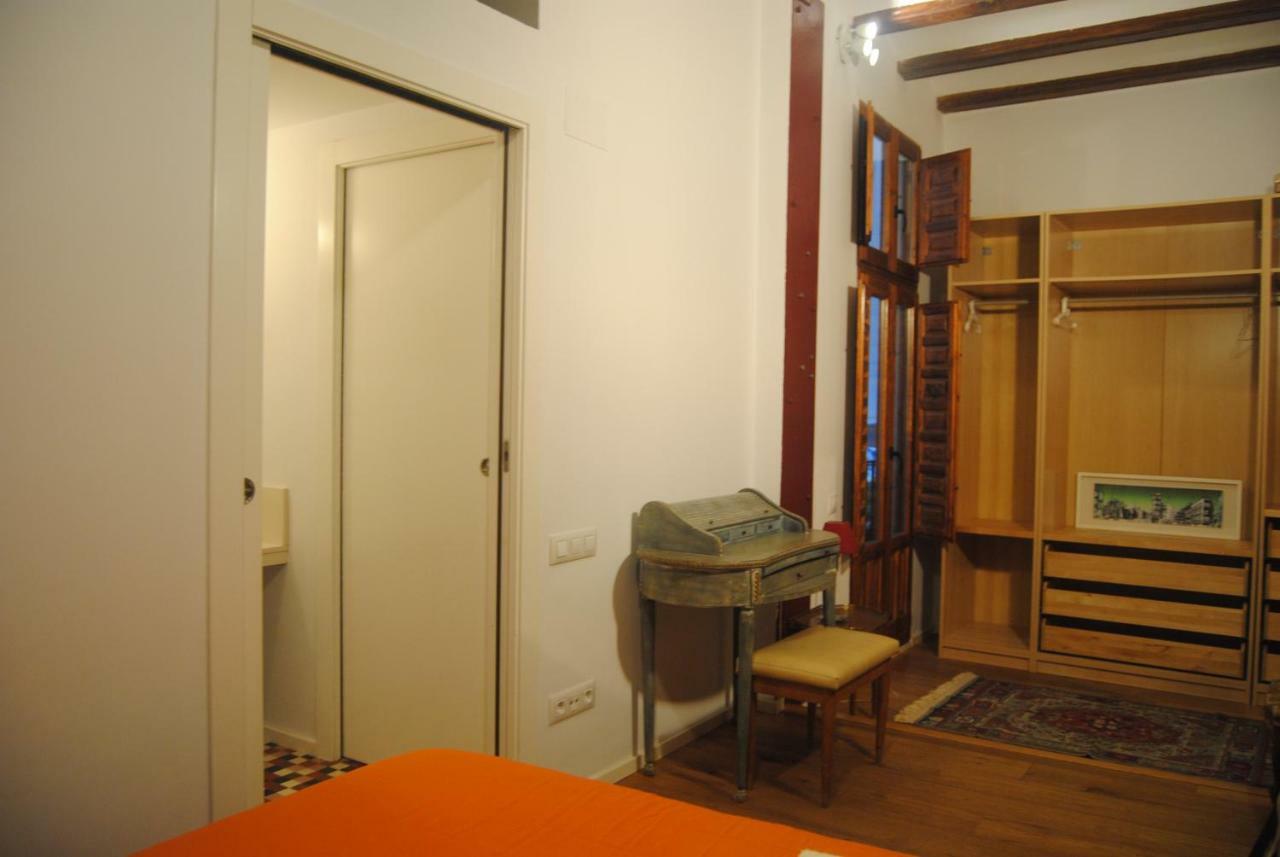 Loft En Centro Historico Apartment บาเลนเซีย ภายนอก รูปภาพ