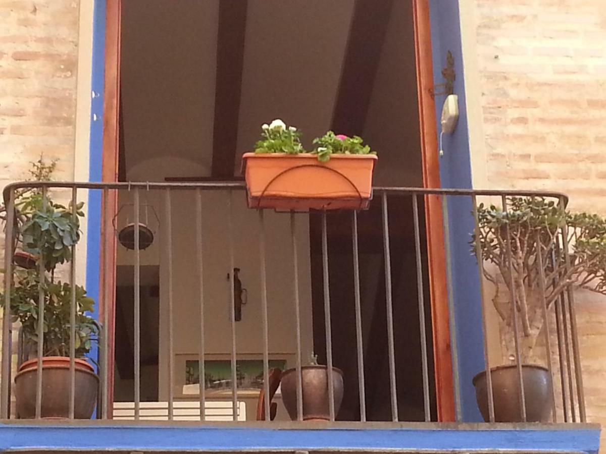 Loft En Centro Historico Apartment บาเลนเซีย ภายนอก รูปภาพ